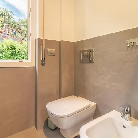 Riviera Comodo, Centrale, Aria Condizionata Apartament *